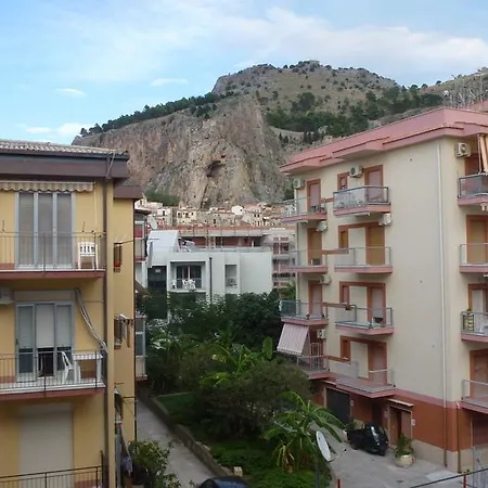 Sea Star Apartment Cefalu